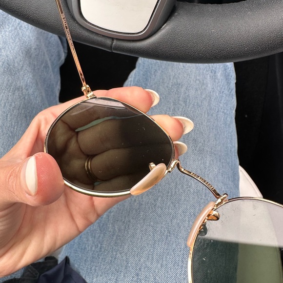 Ray Ban Round Metal Sunglasses - Picture 5 of 7